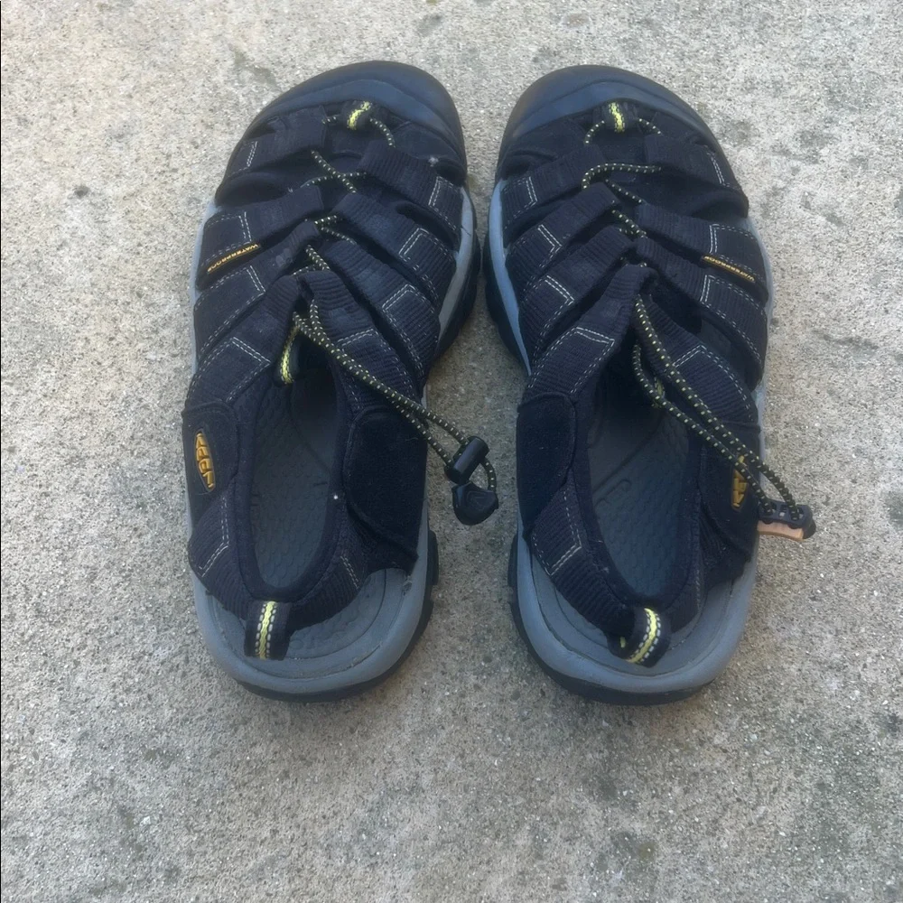 KEEN Newport H2 Men's Black Waterproof Sandals Size 10